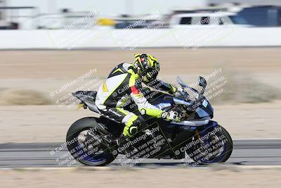 media/Jan-15-2026-Racers Edge (Thu) [[dfebeb70ab]]/2-A Group/Session 3 (Turn 15 Inside Pans)/